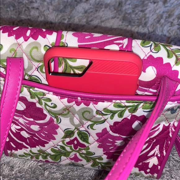 Vera Bradley Crossbody - Picture 5 of 6